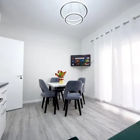 Vila Hope 1 Τίρανα