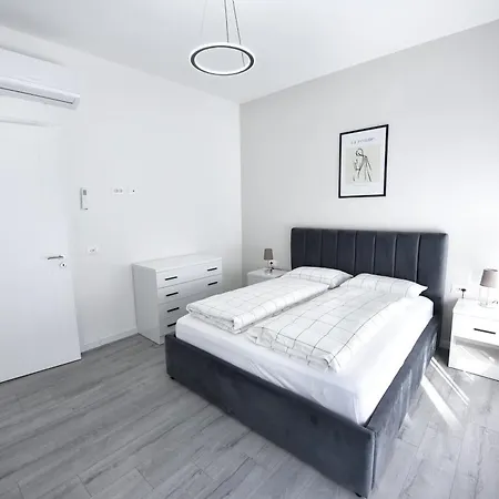 Vila Hope 1 Apartment